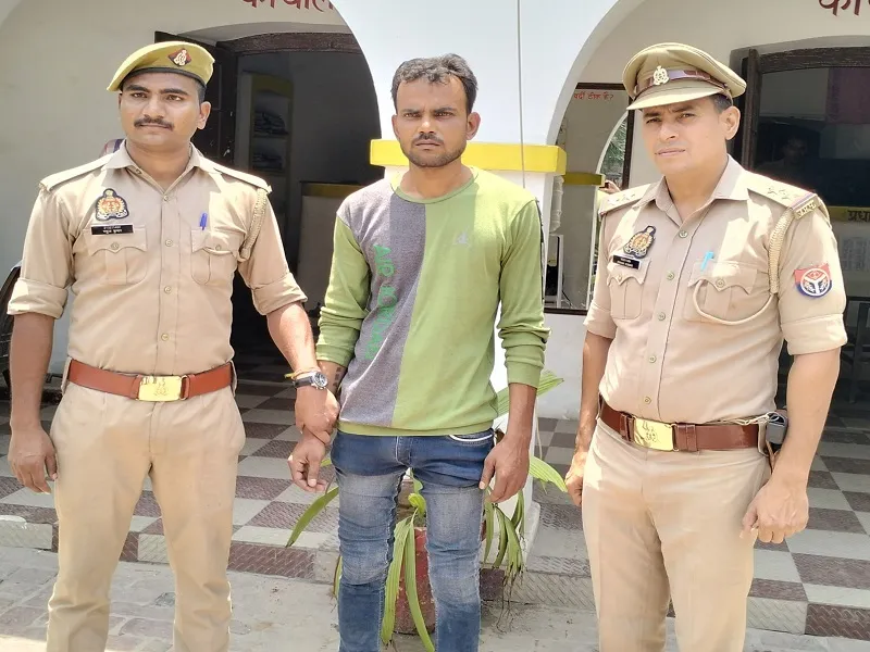 संभल : गोवंश का वध करता एक आरोपी गिरफ्तार, तीन फरार